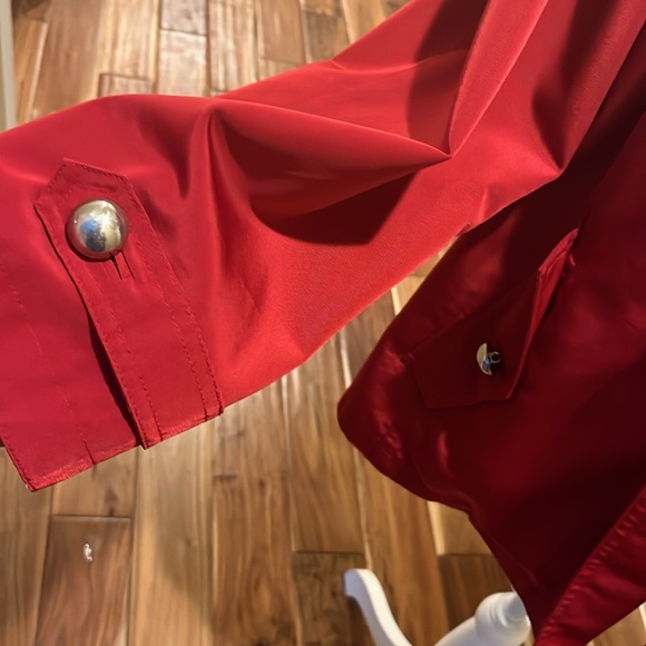 Red jacket - Picture 4 of 8